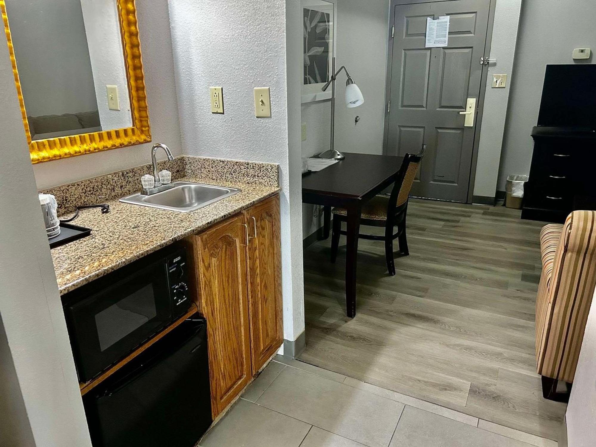 Country Inn & Suites By Radisson, Columbus, Ga Екстериор снимка